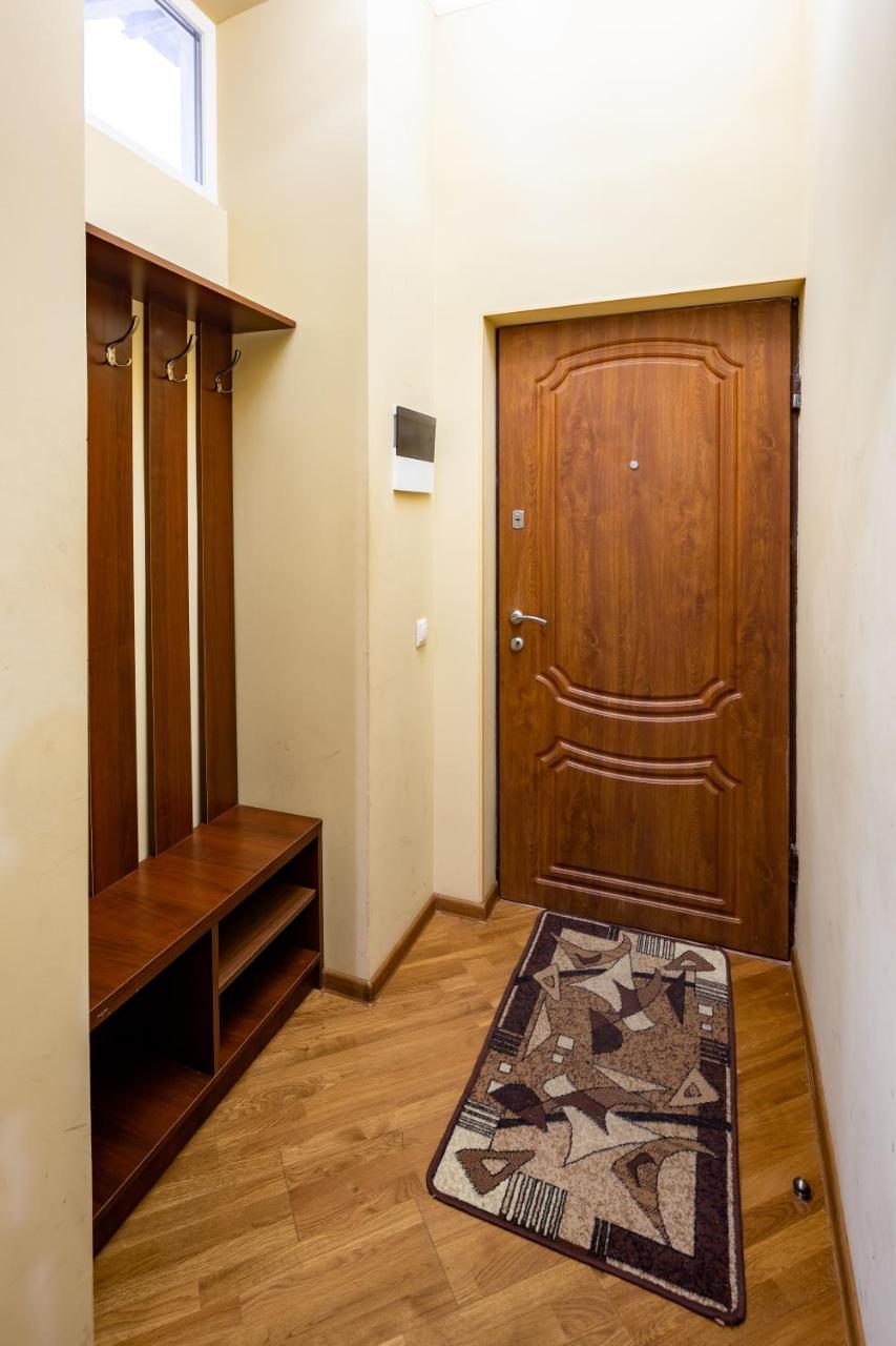 13 Franka Apartment 2 Lviv Ngoại thất bức ảnh
